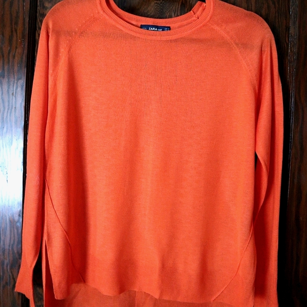 NWOT Zara Orange knit top
